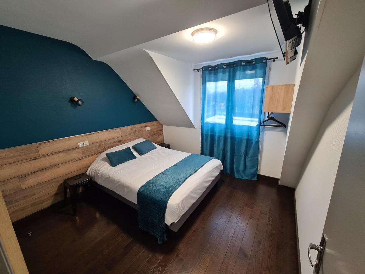 Berry Hotel La Chatre Exterior photo